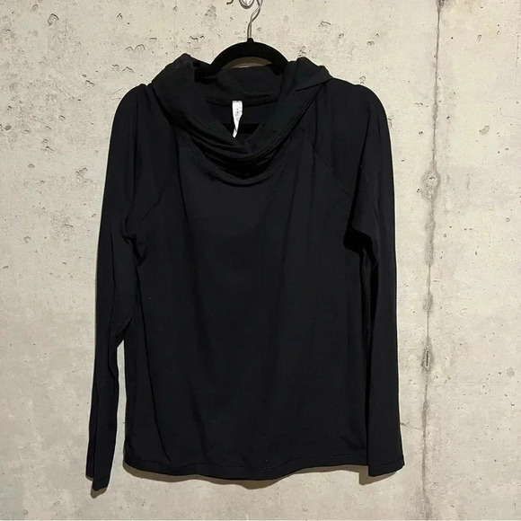 lululemon athletica Tops - Lululemon Healthy Heart Pullover in Black Size 6